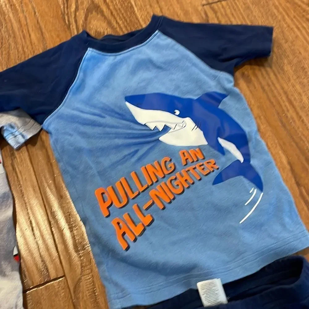 Boys 4t short sleeve pajama set bundle Pokémon sharks